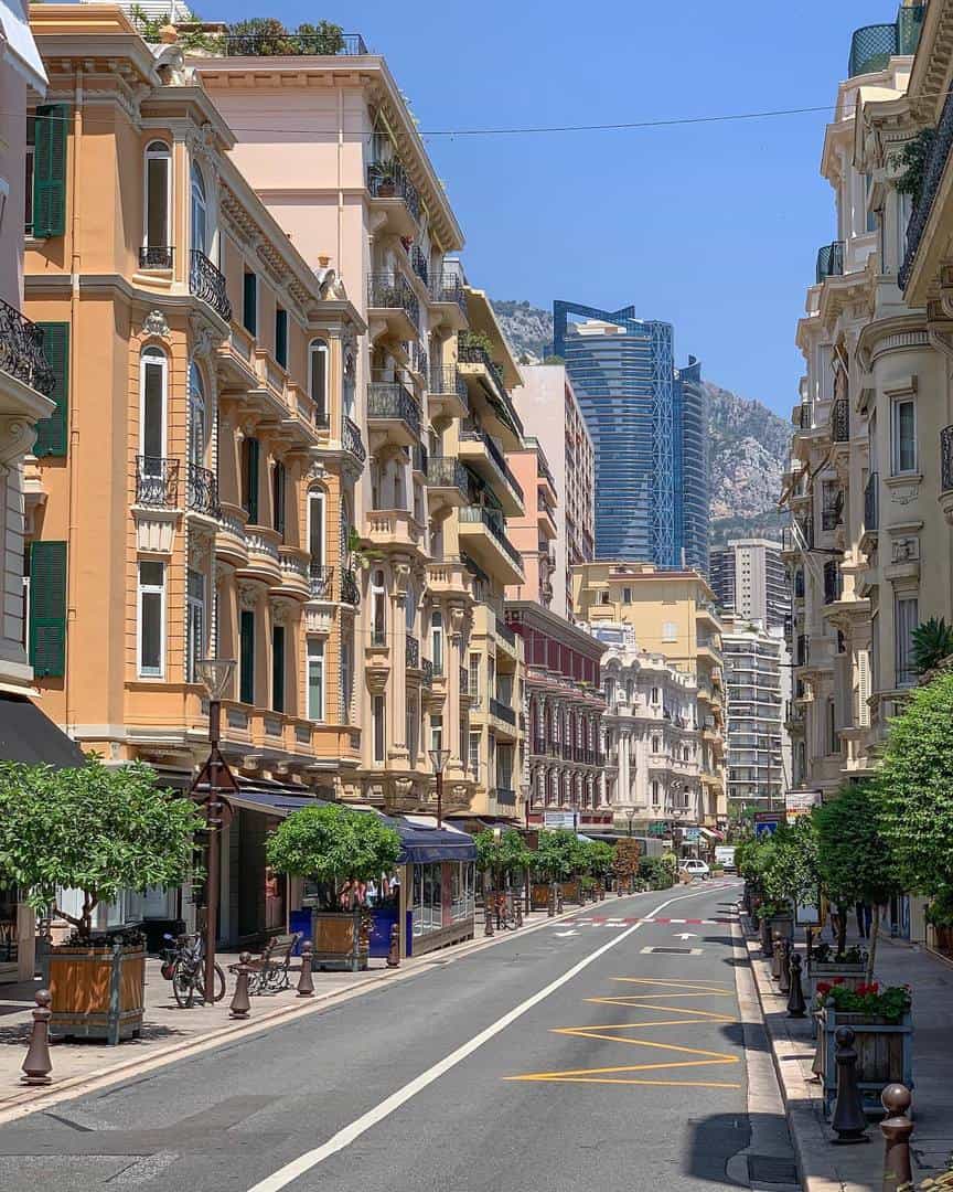 Monaco Properties - Bd des Moulins : to renovate , free of law